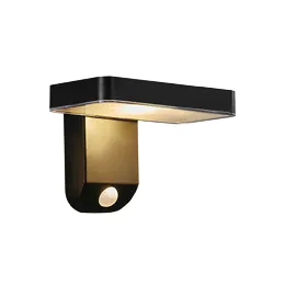 Illuminazione esterna con sensore